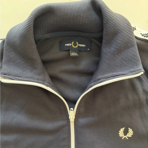 Fred Perry track jacket - Picture 5 of 10